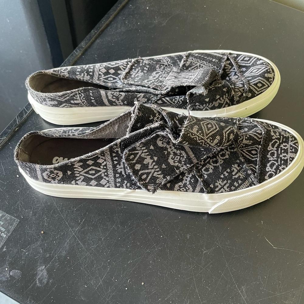 Gypsy Jazz sneakers